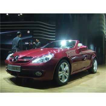 深圳進口利蘭博基尼跑車與化妝品批發 一般貿易代理清關報關全解析